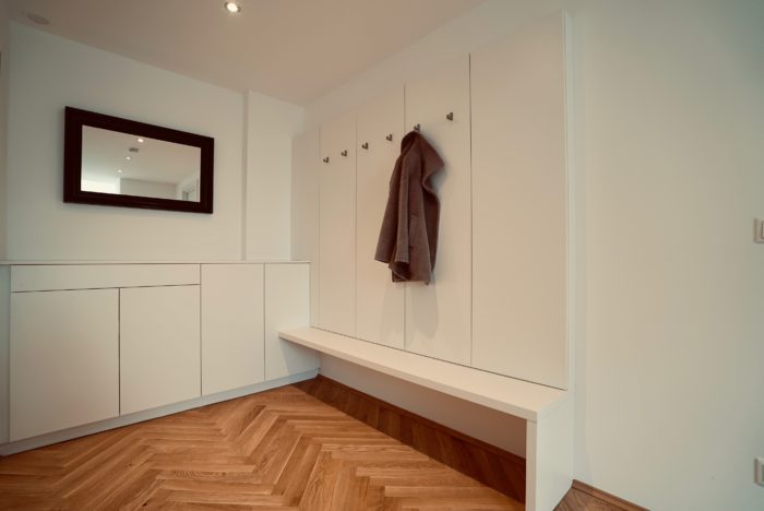 garderobe | weiss matt | stromzählerschrank versteckt